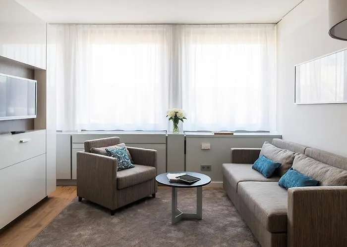 Apartmanhotel Brera Serviced Frankfurt Oper 4*